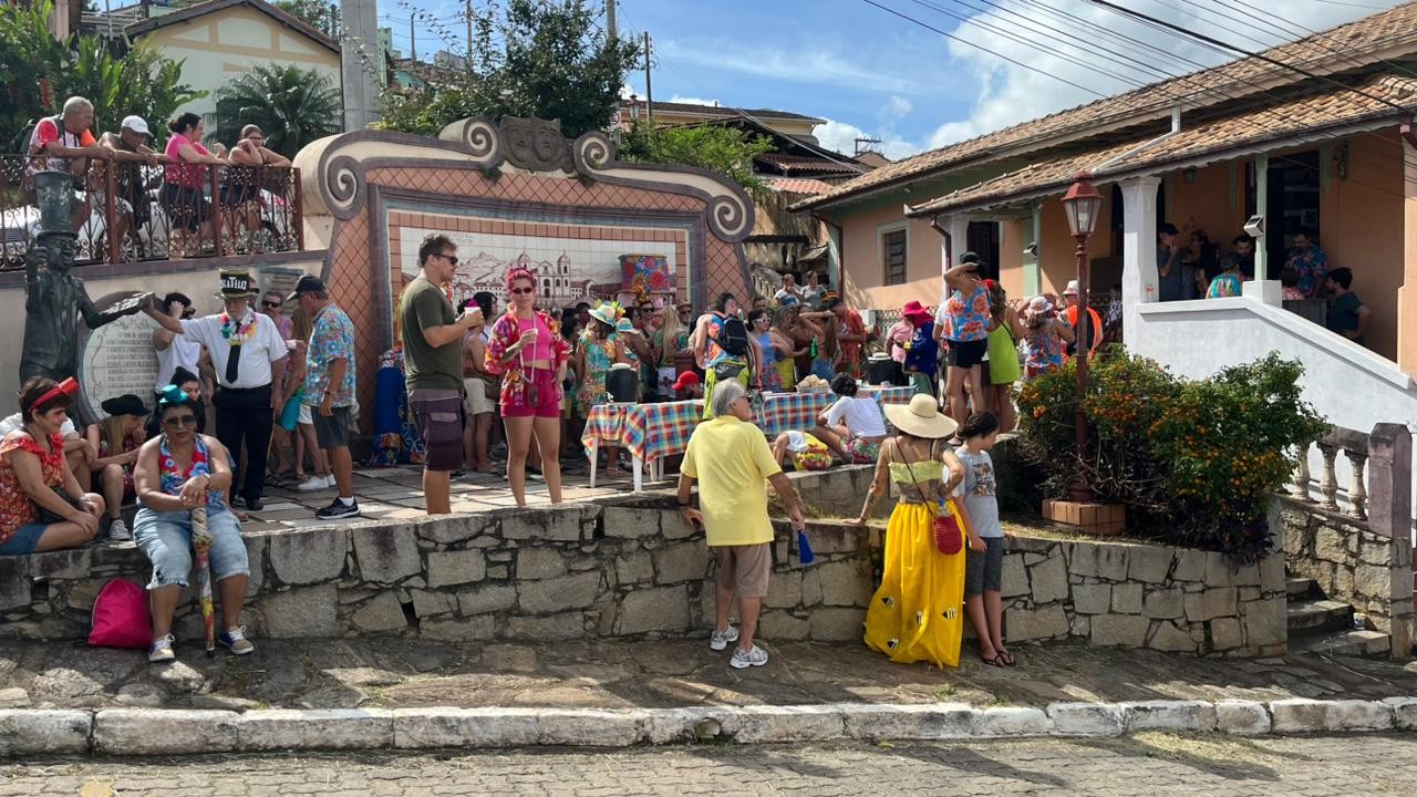 FOTOS: tradicional café do bloco Juca Teles abre sábado de carnaval em São Luiz do Paraitinga