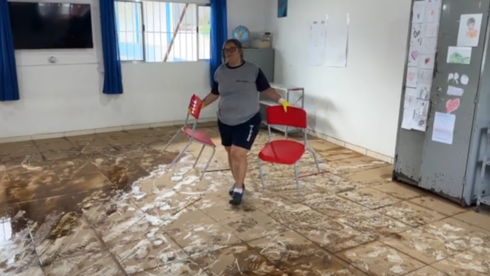 Quatro escolas de Ubatuba seguem com aulas suspensas devido às chuvas do fim de semana