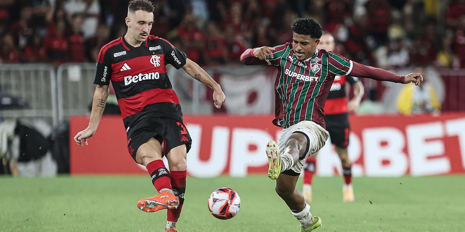 Fluminense e Flamengo jogam por título do Campeonato Brasileiro
