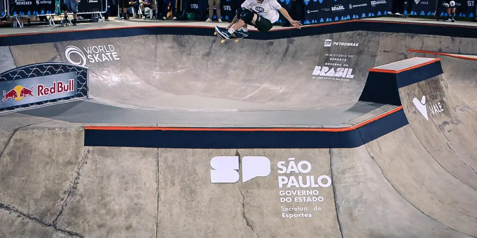Kalani Konig é vice-campeão mundial de Skate Park