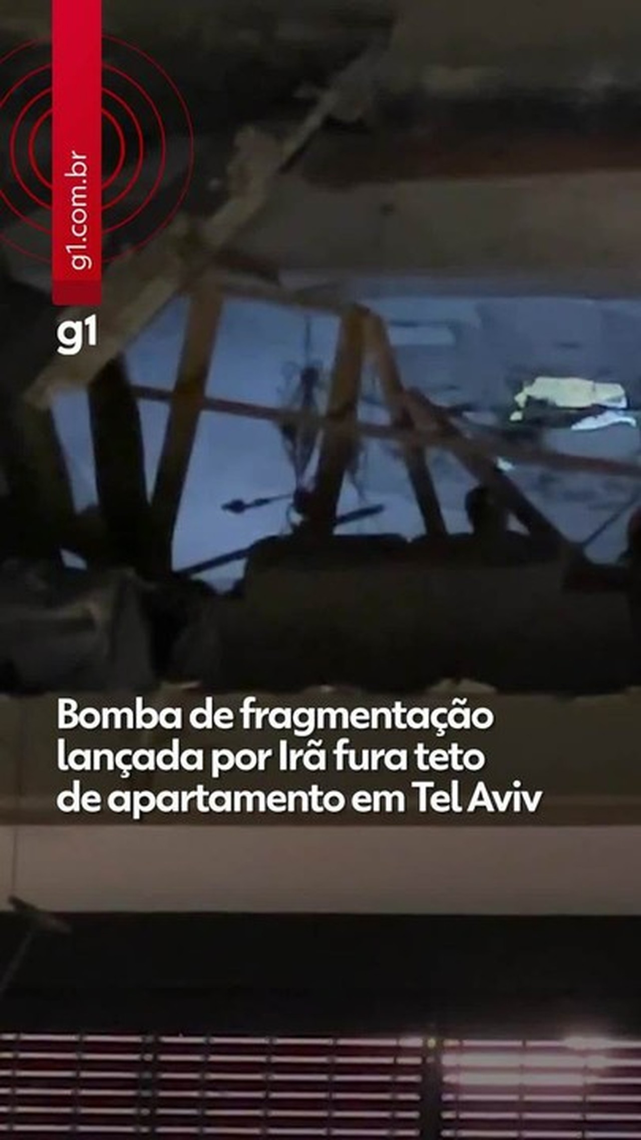 Bomba de fragmentação do Irã fura teto de apartamento em Tel Aviv e mata 2