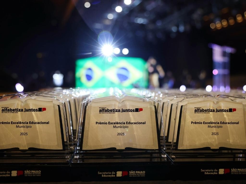 Pinda tem 17 escolas premiadas pelo Estado pelo 2º ano seguido