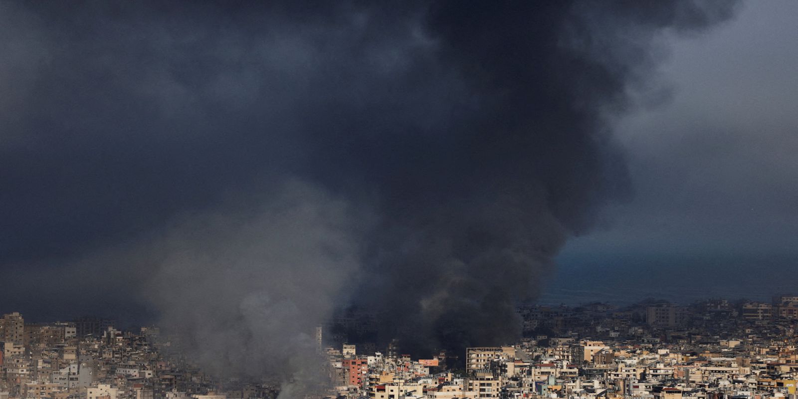 Líderes do Irã e EUA se reúnem no Paquistão em busca de acordo de paz