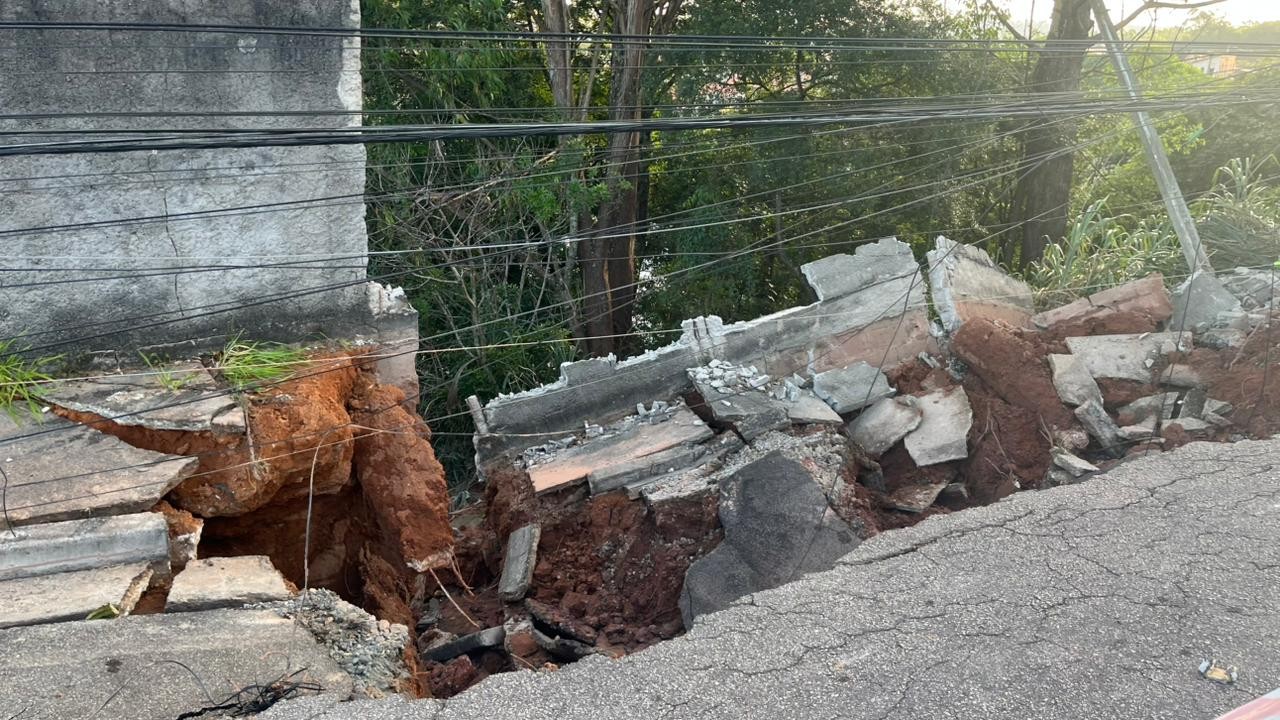 Homem fica ferido em estado grave após ser atingido por cabo de energia em São José dos Campos