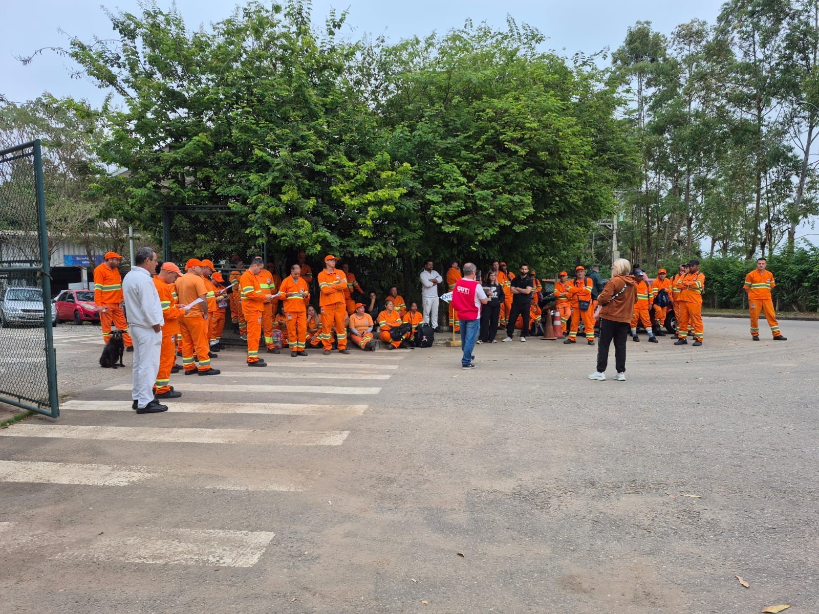 Servidores da Urbam fazem paralisação em São José dos Campos