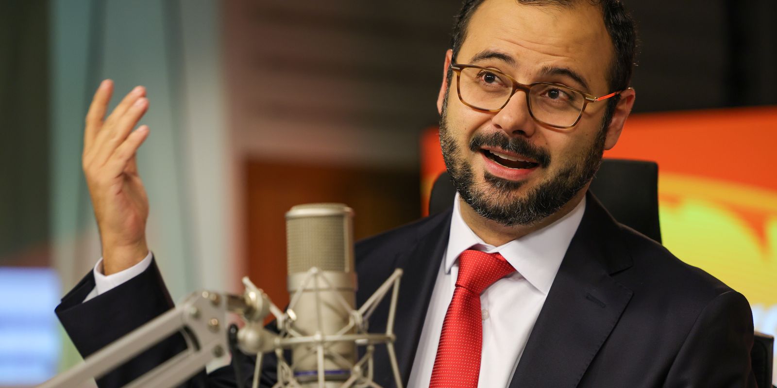 Redução da jornada vai favorecer o empreendodorismo, diz ministro