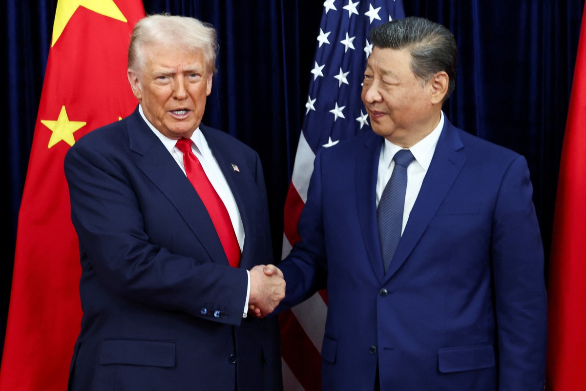 Trump chega à China para visita oficial; SIGA