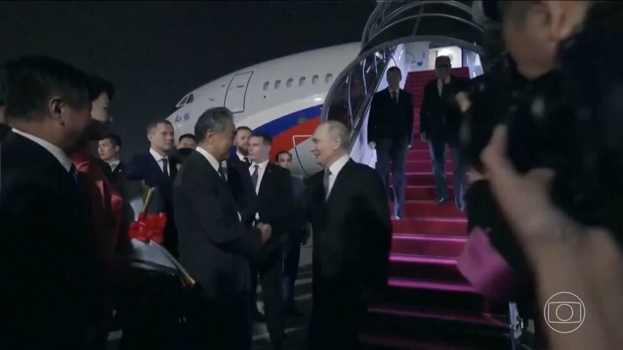 O que Vladimir Putin e Xi Jinping discutiram na visita do presidente russo a Pequim uma semana após viagem de Trump à China