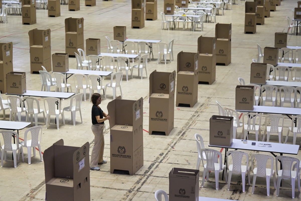 Eleição na Colômbia opõe reformas de esquerda a propostas de segurança da direita