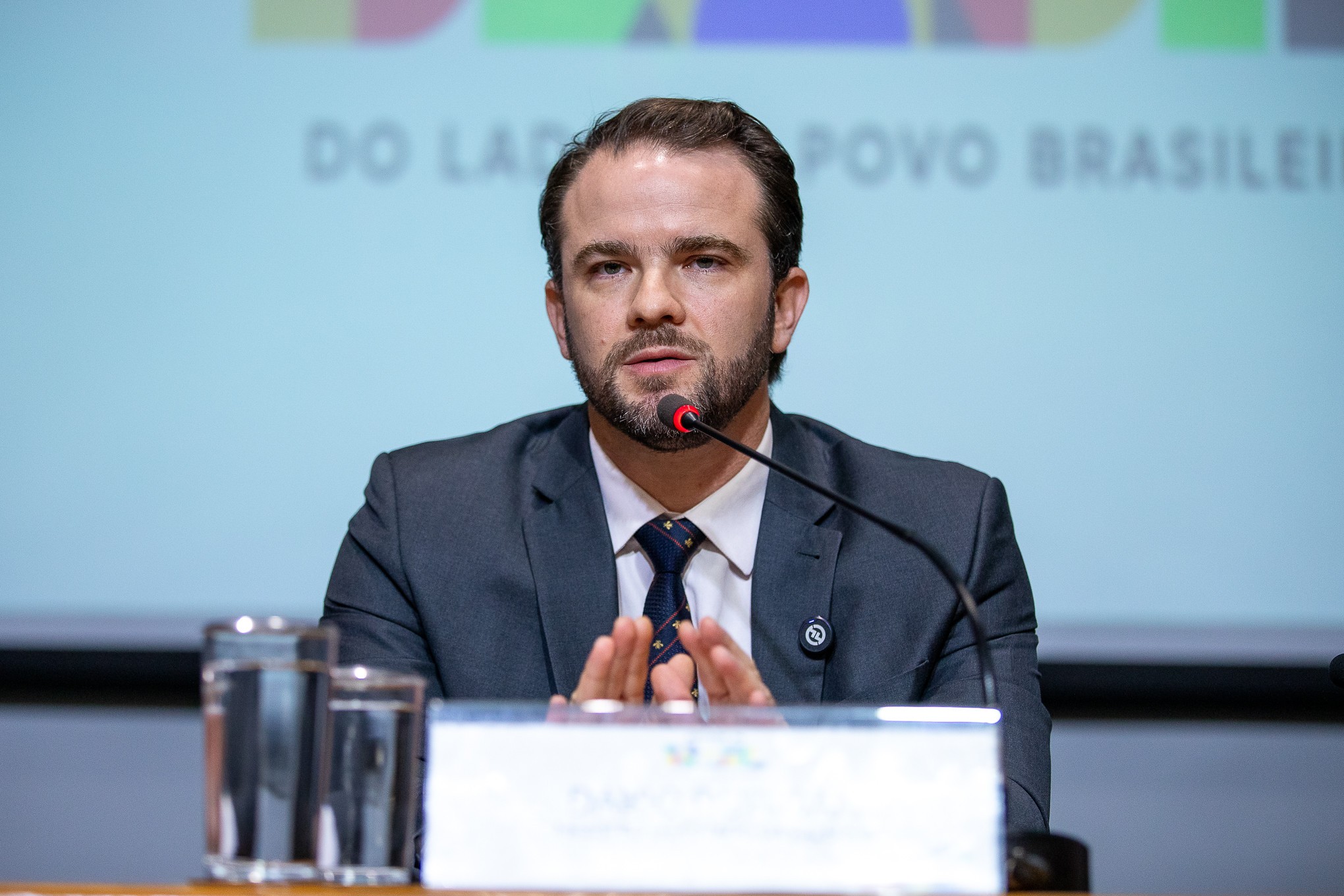 Durigan terá reuniões com autoridades dos EUA após classificação de PCC e CV como terroristas