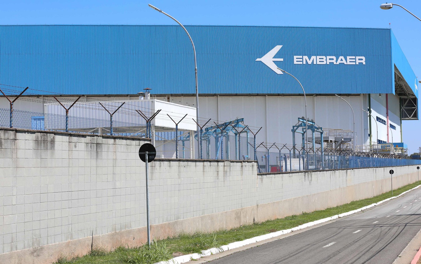 Embraer anuncia venda de 15 aviões para empresa dos EUA especializada em aluguel de aeronaves