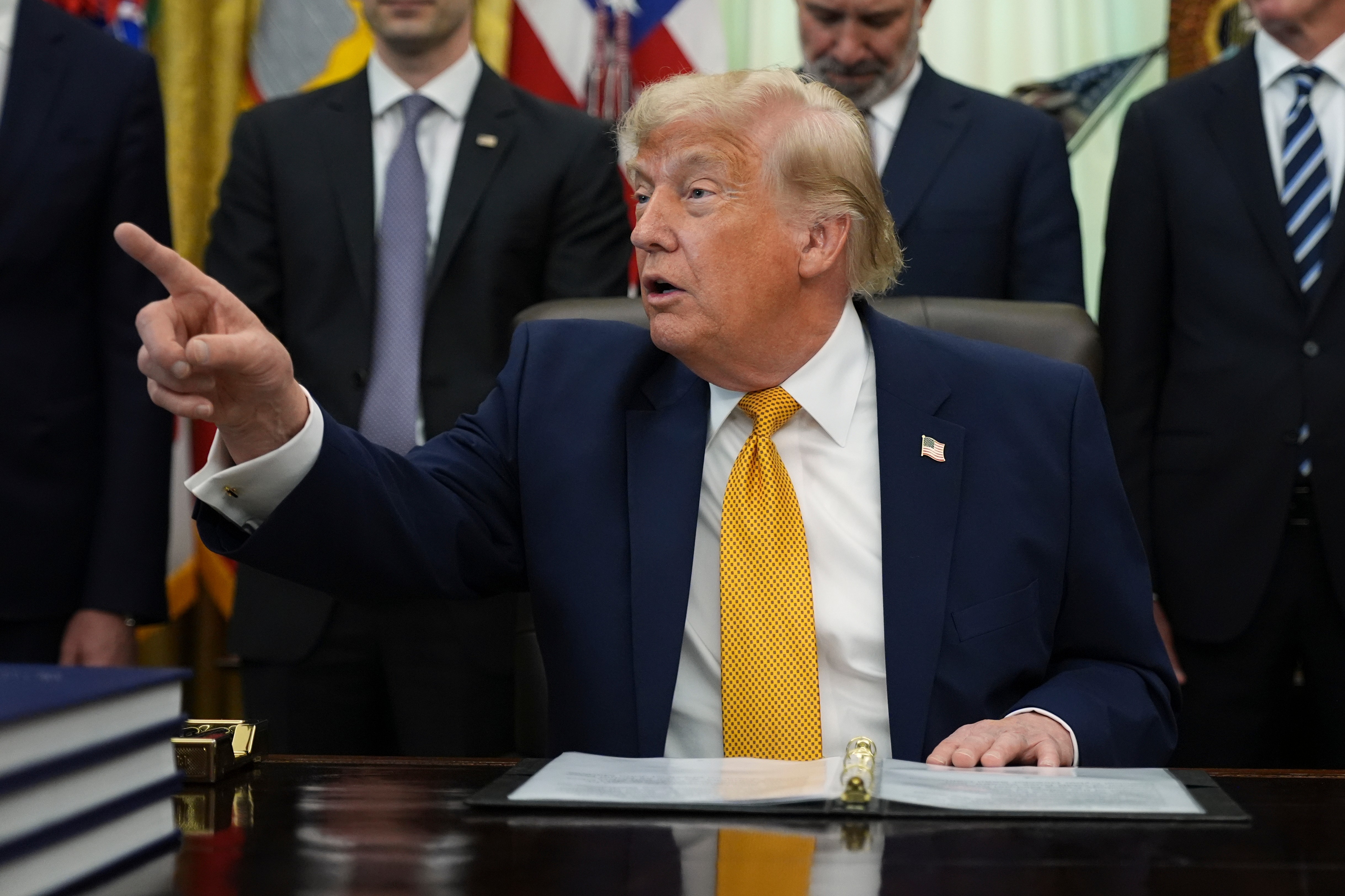 Trump diz que Irã garantiu aos EUA que não haverá cobrança de pedágio em Ormuz