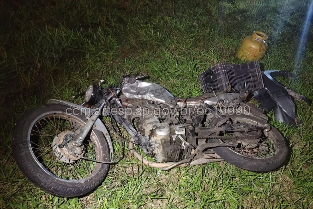 Motociclista morre após colisão com caminhonete em alça de acesso à Dutra em Taubaté