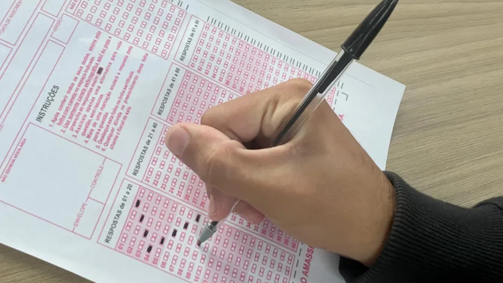 Prefeitura de Taubaté abre inscrições para concurso público com 239 vagas e salários de até R$ 13,9 mil; confira