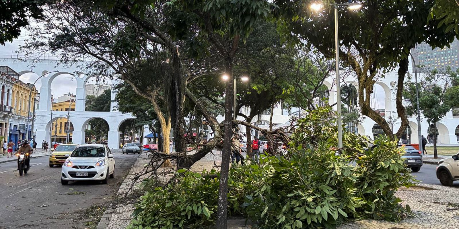 Ventania: moradores do Rio acordam sob alerta; saiba o que fazer