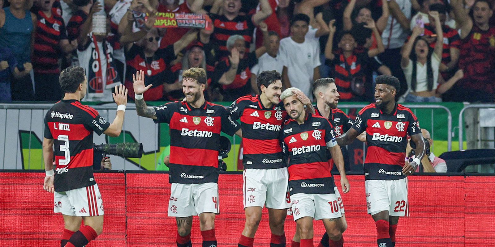Libertadores: Flamengo elimina Cruzeiro e mantém vivo sonho do penta