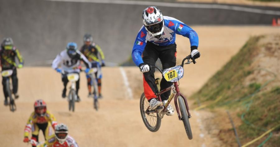 Campeonato Paulista de BMX aguarda 400 pilotos em Caraguá neste domingo (13)