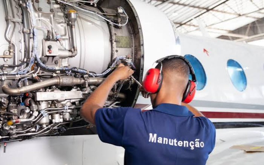 Taubaté abre 105 vagas para curso gratuito de técnico de manutenção de aeronaves