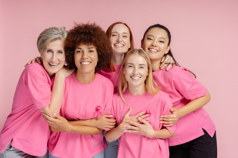 Outubro Rosa terá mais de 50 ações de saúde da mulher em Caraguatatuba ao longo do mês