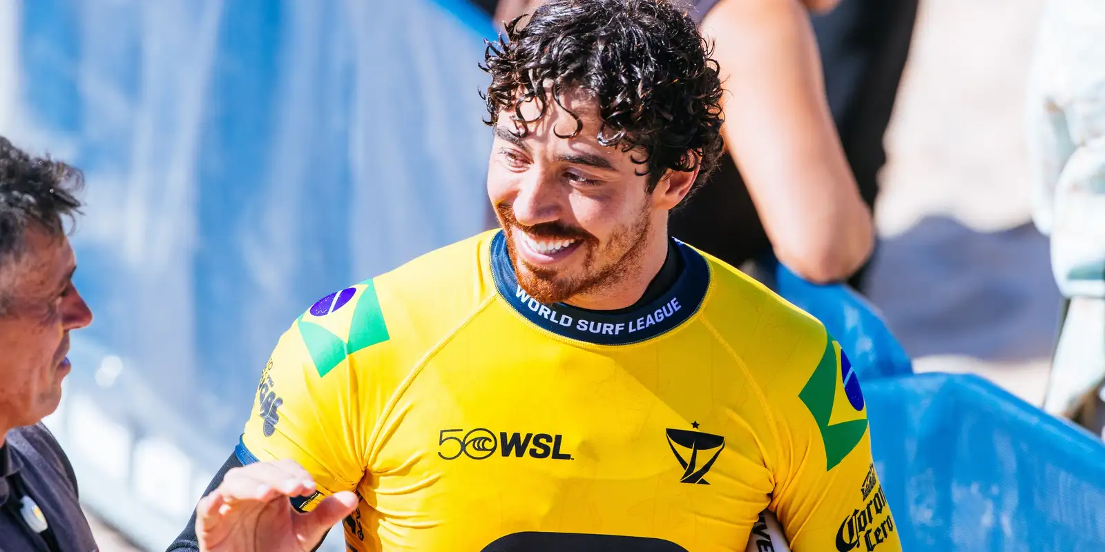 Surfe: Yago Dora, Ítalo Ferreira e Medina vão às quartas em Peniche