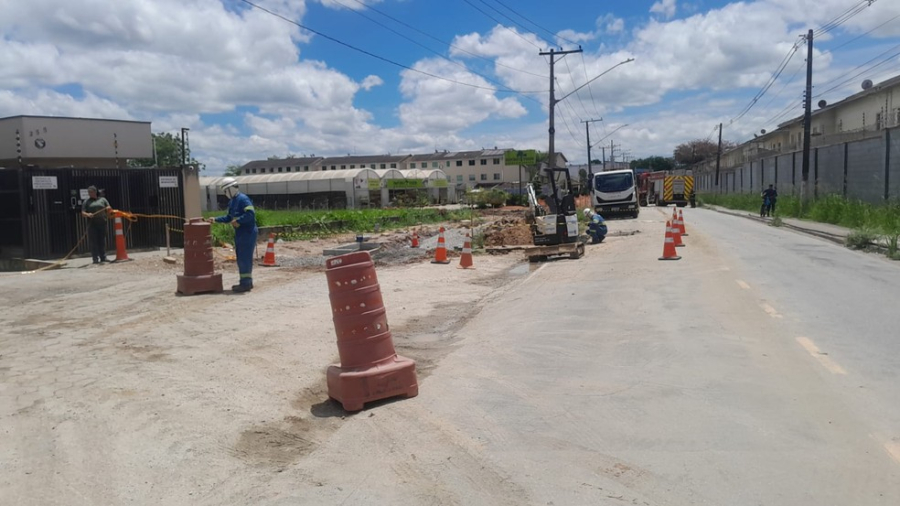Vazamento de gás mobiliza bombeiros e interdita trecho de avenida em Jacareí;