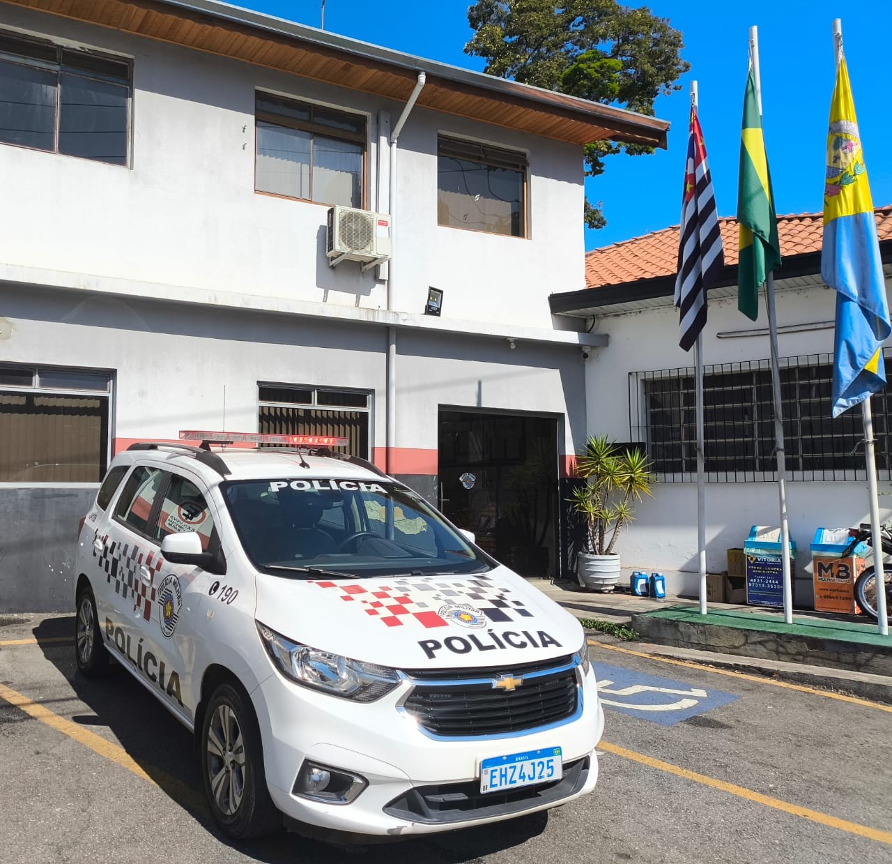 Homem fica ferido após ser baleado dentro do próprio quarto, em Bragança Paulista