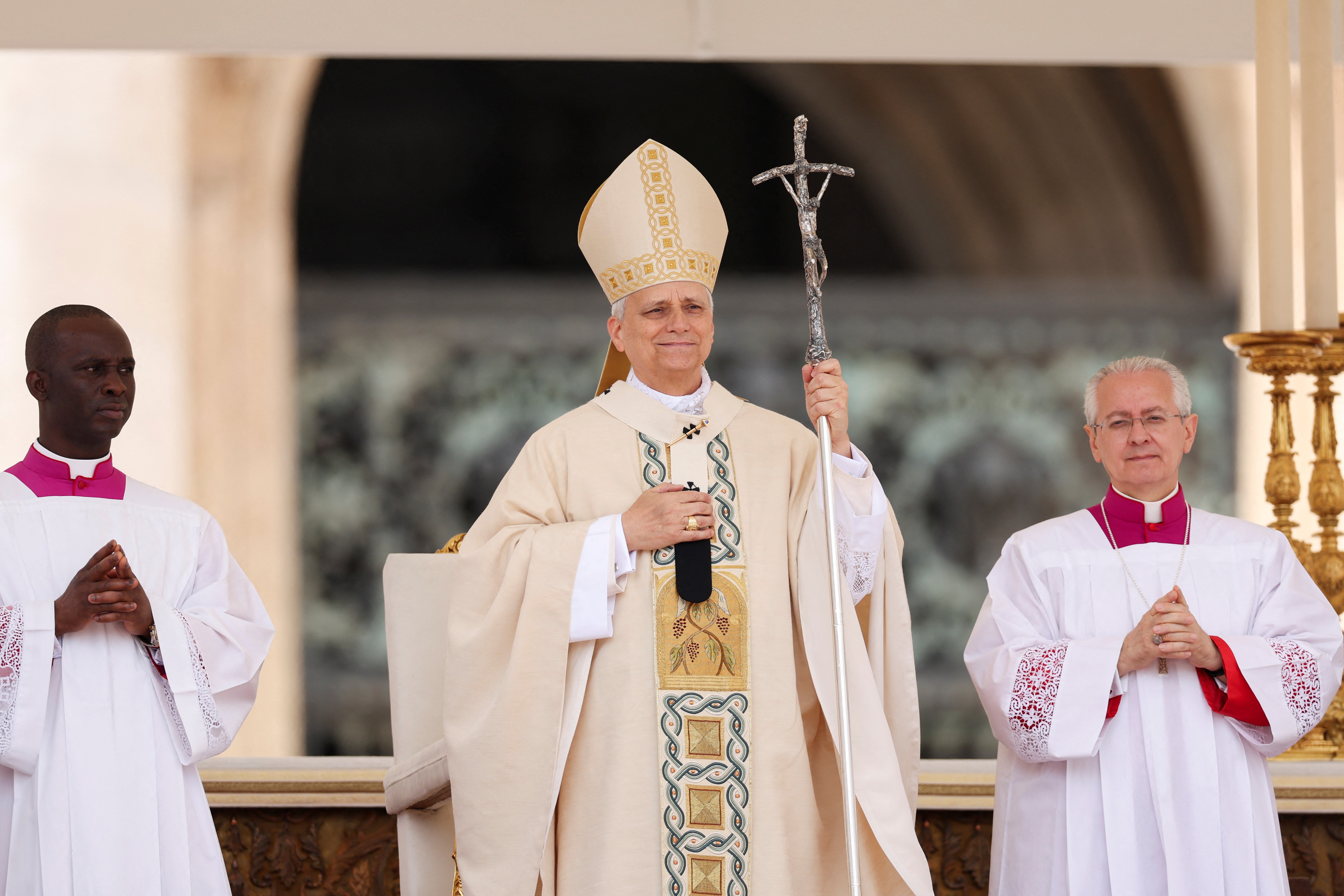 Papa Leão XIV vai se encontrar com Zelensky neste domingo, diz Vaticano
