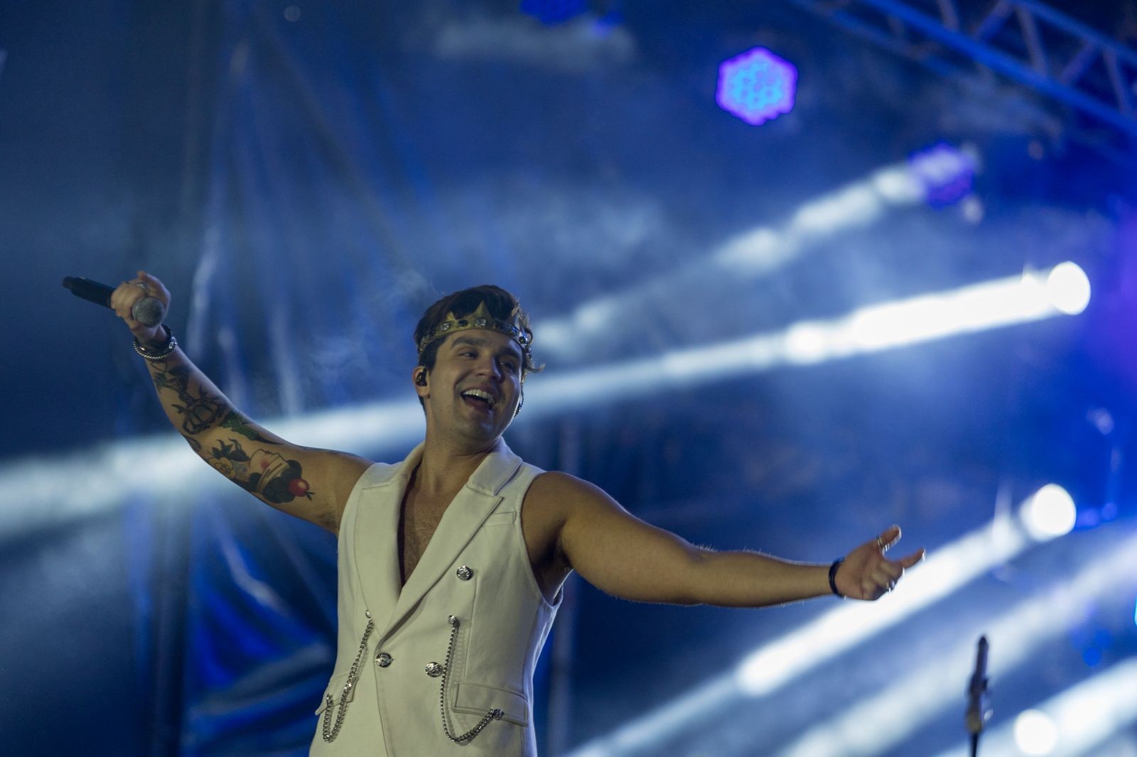 Luan Santana, Clayton &amp; Romário, Grupo Soweto e Fabiano Cambota são atrações do fim de semana na região; confira a agenda cultural